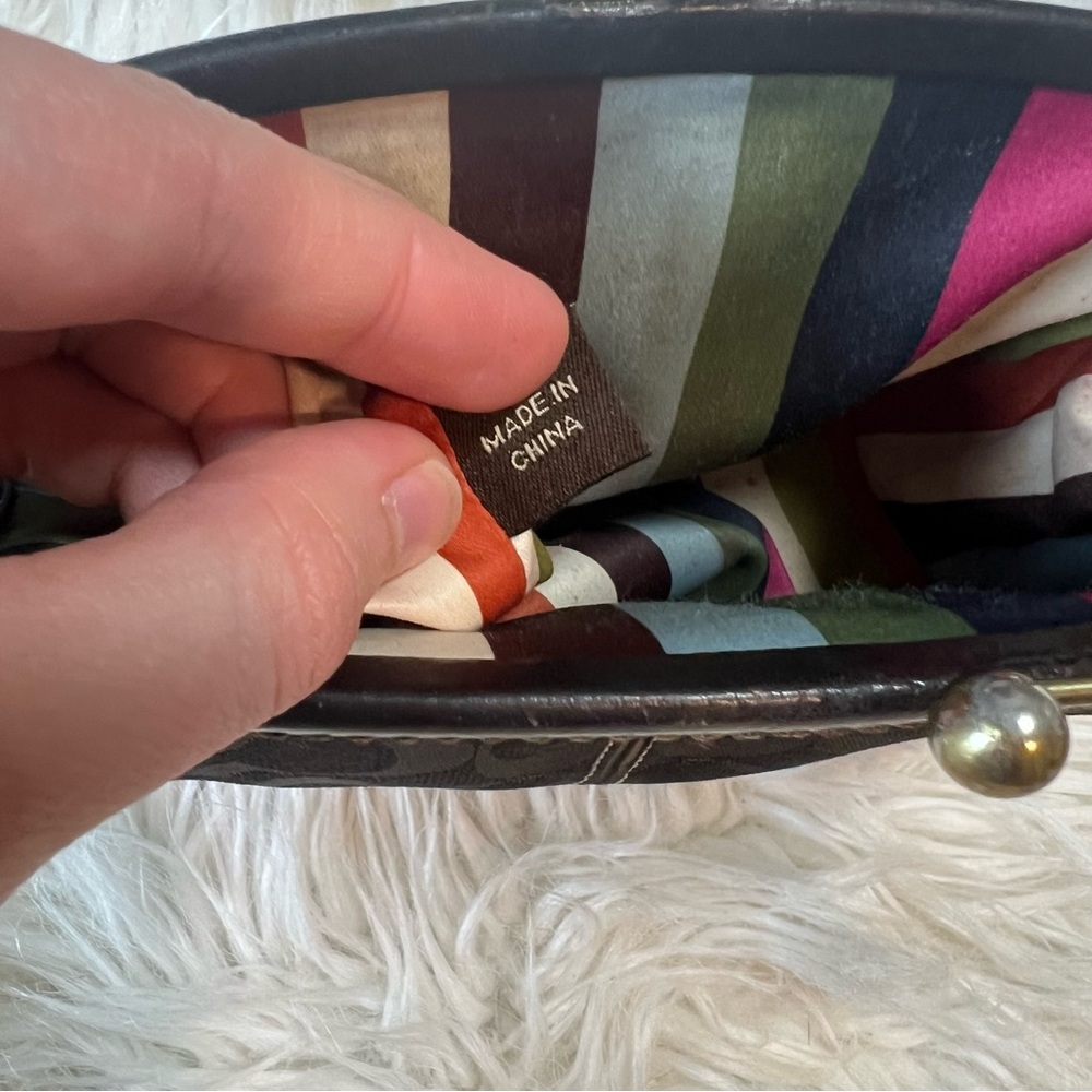 Vintage Coach Legacy Stripe Framed Beauty Pouch Chocolate Brown Kiss‑Lock 🤎🌈 - Picture 12 of 14